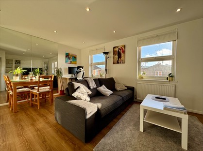 2 Bed Flat, Barker Drive, NW1