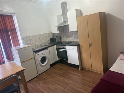 Studio Flat, Bute Street, LU1