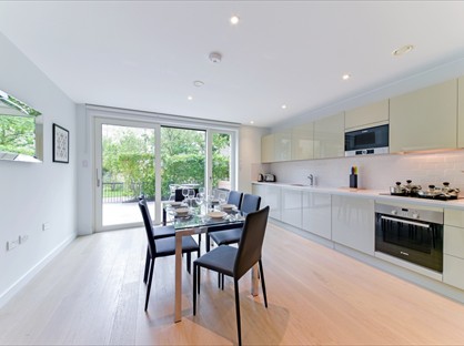 3 Bed Flat, Heygate Street, SE17