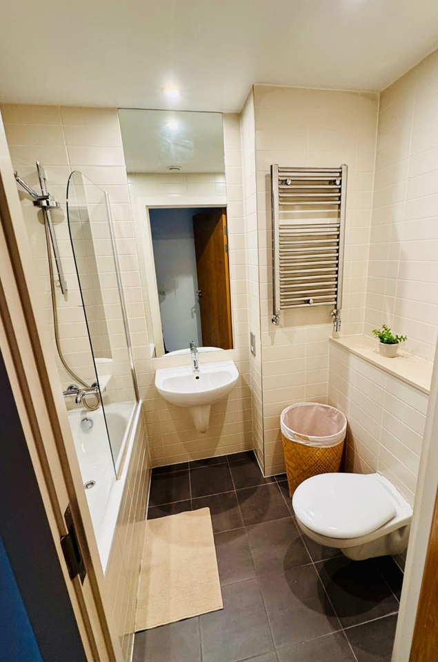 Additional image 4 of Studio Flat, Strand St, L1, N1 7GU