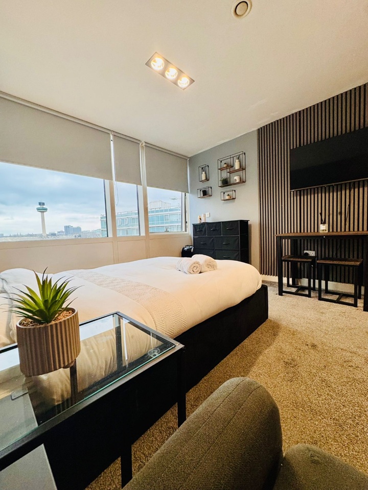 Additional image 6 of Studio Flat, Strand St, L1, N1 7GU