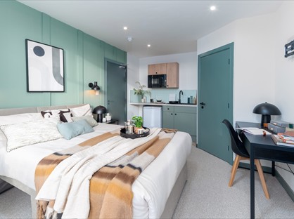 Room in a Shared House, Walshaw Road, BL8