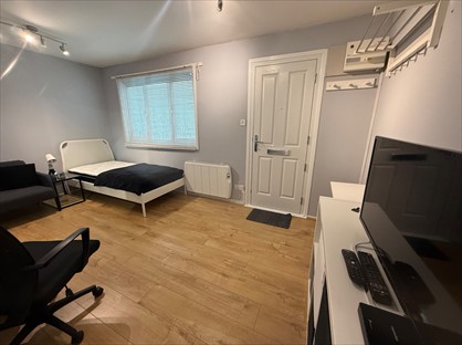 Studio Flat, Forest Rise, MK6