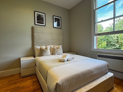 Studio Flat, London, NW6