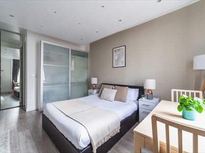 1 Bed Flat, Gloucester Terrace, W2