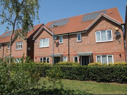 Room in a Shared House, Holywellway, TW19