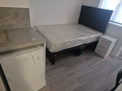 Room in a Shared House, Gardenia Court, SS15