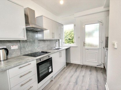 3 Bed Semi-Detached House, Dollar Park, ML1