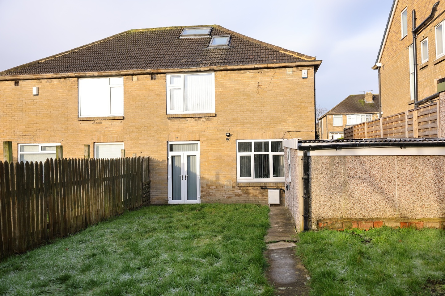 Additional image 6 of 4 Bed Semi-Detached House, Fully Furnished In North Leeds, LS17, N1 7GU