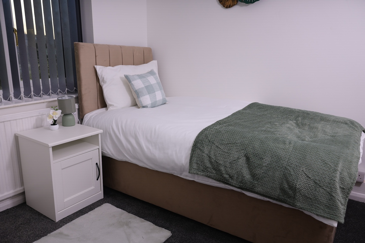 Additional image 20 of 4 Bed Semi-Detached House, Fully Furnished In North Leeds, LS17, N1 7GU