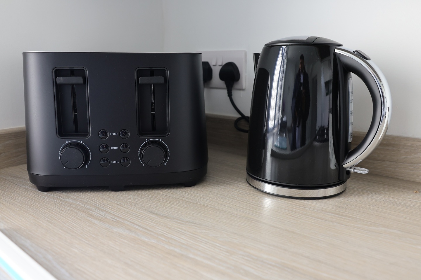 Additional image 31 of 4 Bed Semi-Detached House, Fully Furnished In North Leeds, LS17, N1 7GU