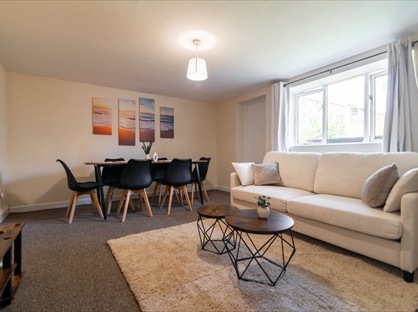 3 Bed Flat, Dover Road, CT20