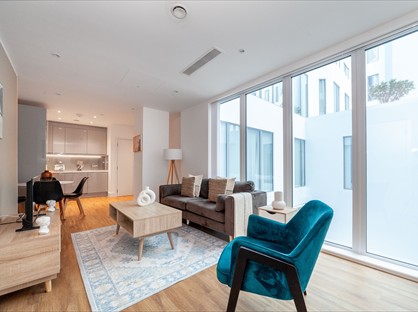 1 Bed Flat, West Gate, W5