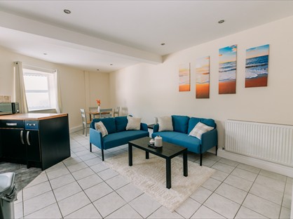2 Bed Flat, Excalibur Court, CT20