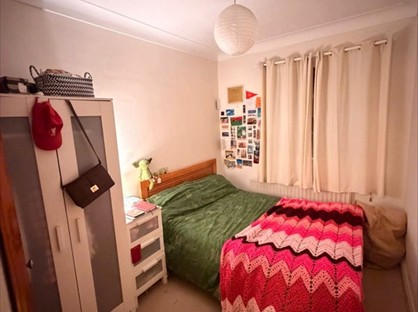 Room in a Shared Flat, Harvard Road, W4
