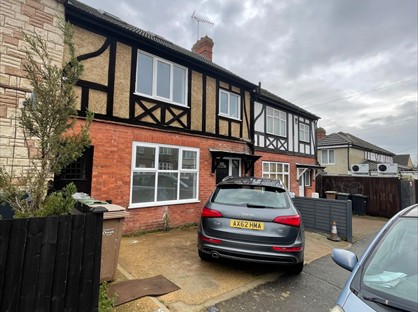 5 Bed Terraced House, Seymour Avenue, LU1