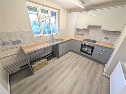 1 Bed Flat, Thirsk Road, WD6