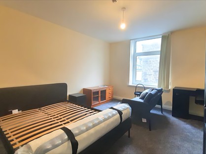 Room in a Shared House, Bridge Street, SK17