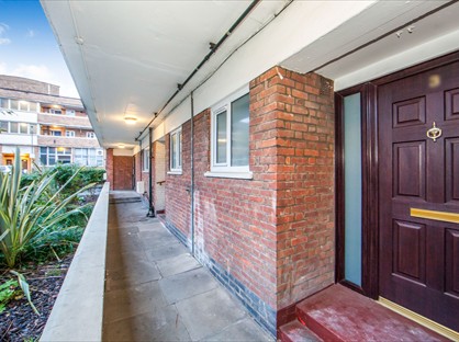 1 Bed Maisonette, Caistor House, SW12