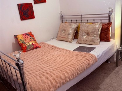 Room in a Shared House, Danescombe, SE12