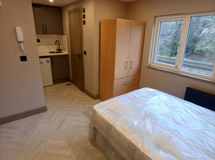 Room in a Shared House, Croydon Road, CR3