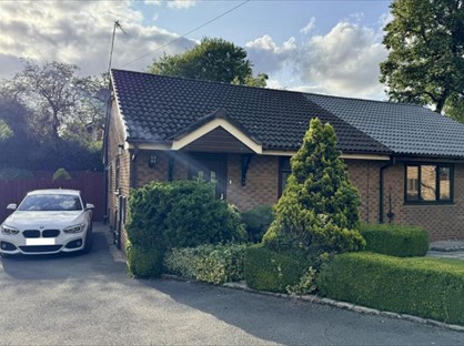 2 Bed Bungalow, Mabs Court, OL6