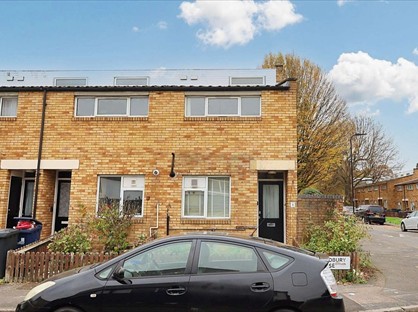 2 Bed Terraced House, Bradbury Close, UB2