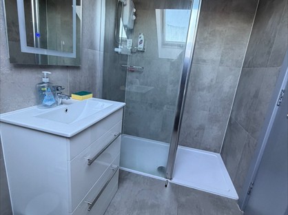 Room in a Shared House, Erskine Road, E17