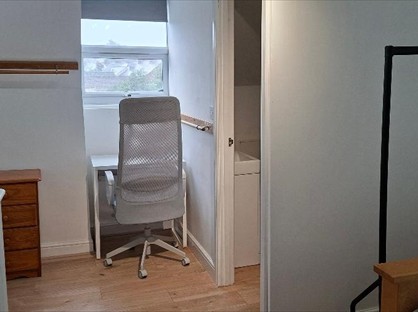 Room in a Shared House, Wellington, TA21