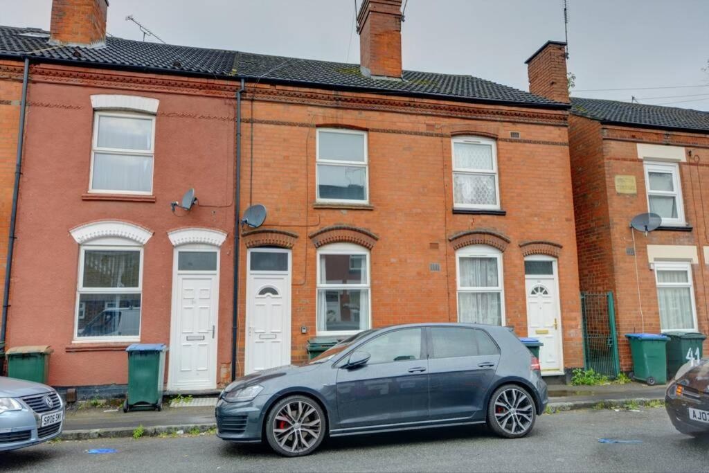 3 Bed Terraced House, Highfield Rd, CV2, N1 7GU