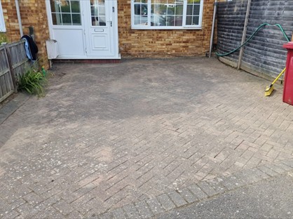 3 Bed Terraced House, Long Readings Lane, SL2