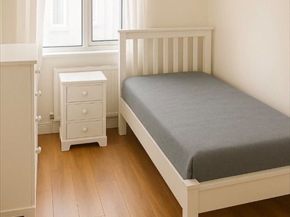 Room in a Shared House, Bath Street, CV21