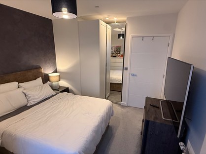 Room in a Shared Flat, Davies House, SE28