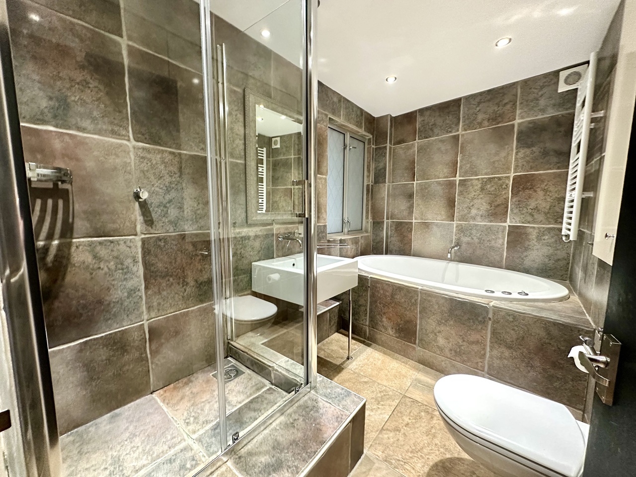 Additional image 7 of 2 Bed Flat, Bourchier Street, W1D