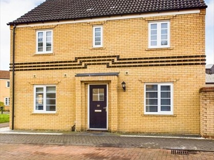 3 Bed Semi-Detached House, Lord's Hill, NR8