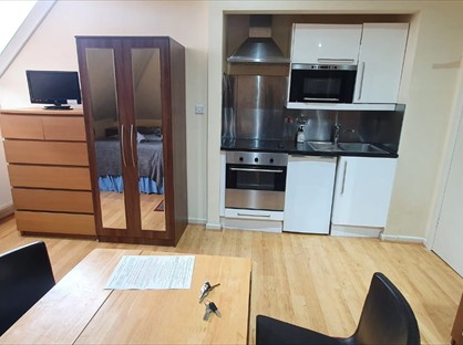 Studio Flat, Willesden Green, NW6