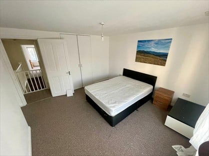 Room in a Shared House, Albion Road, TW3