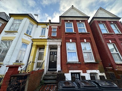 1 Bed Flat, Forburg Road, N16