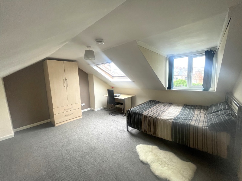 6 Bed Terraced House, Cliff Road, LS6, N1 7GU