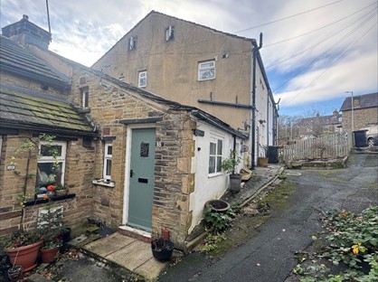 1 Bed Terraced House, Frizinghall Road, BD9