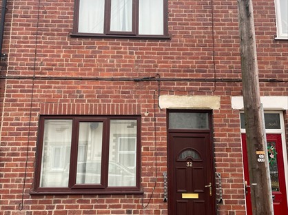 2 Bed Terraced House, Robbins Terrace, WF7