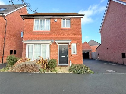 3 Bed Detached House, Ambergate Road, WV14