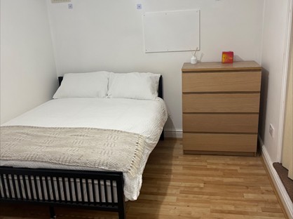 Room in a Shared Flat, High Road Leytonstone, E11