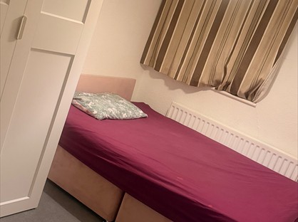 Room in a Shared House, Palmar Road, DA7