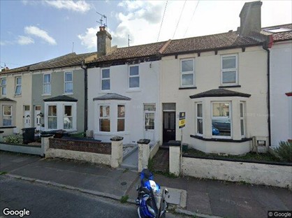 2 Bed Flat, Beach Road, BN22