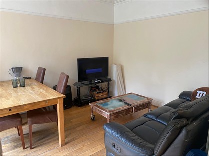 Room in a Shared House, Pymmes Green Road, N11
