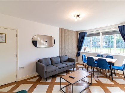 3 Bed Flat, Hunters Lodge Sunderland Road, NE10