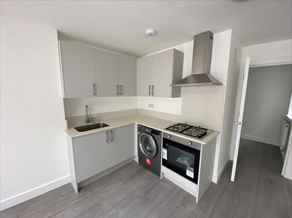 2 Bed Flat, Lancaster Road, UB1
