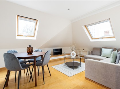 2 Bed Flat, Rosemont Road, W3