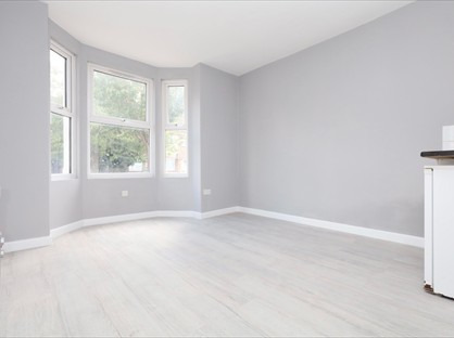 Studio Flat, Brandville Road, UB7